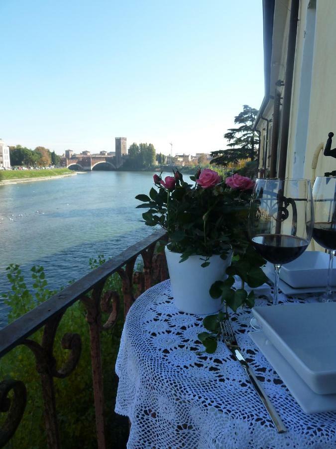Casa Archi - Balcone Sul Fiume Apartment Verona Exterior photo